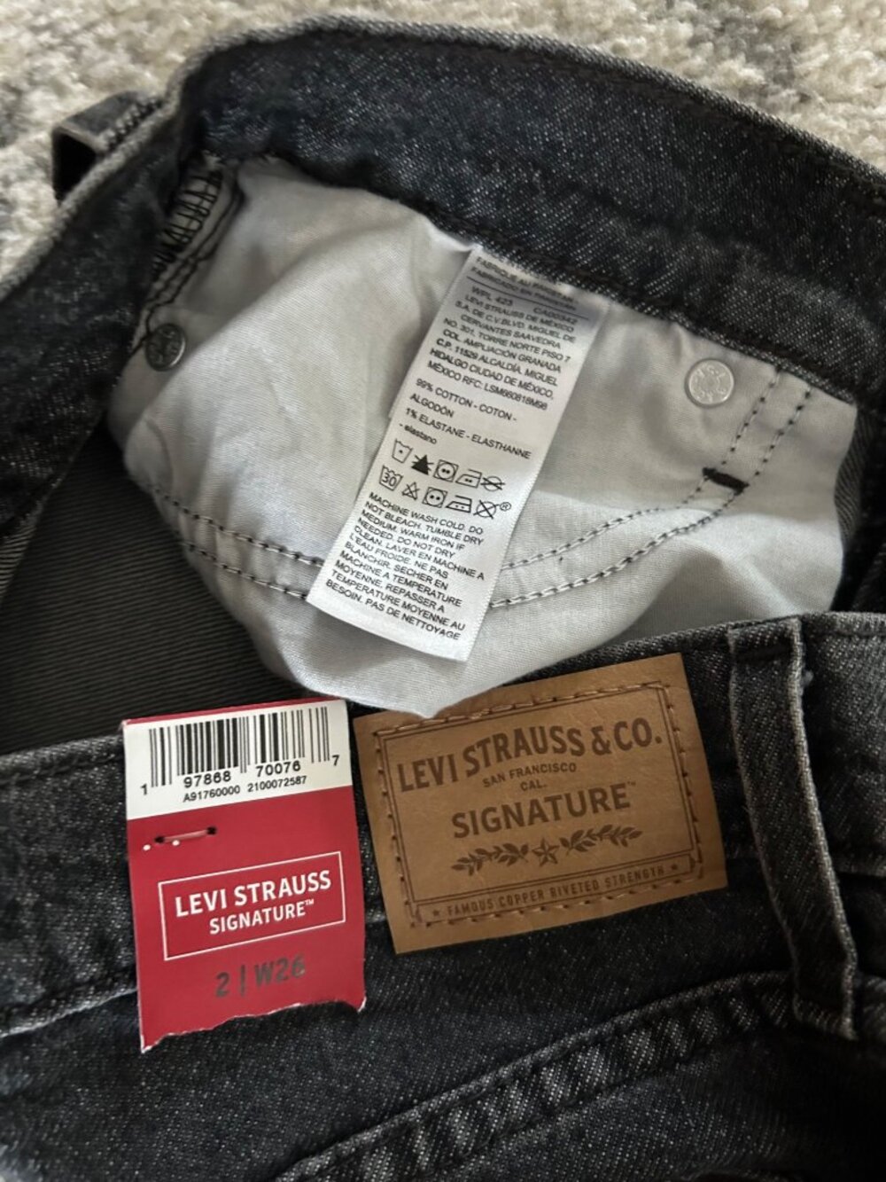 NEW Levi Strauss Black Denim Midi Skirt Straight Pencil Raw Hem Size 2 Women's - Picture 5 of 6
